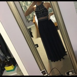 NEVER WORN NAVY PROM DRESS